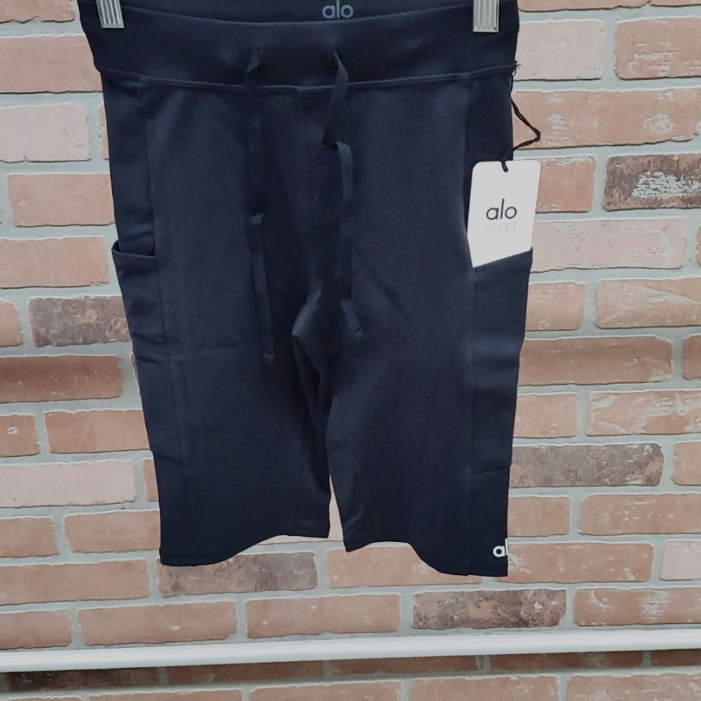 Alo shorts